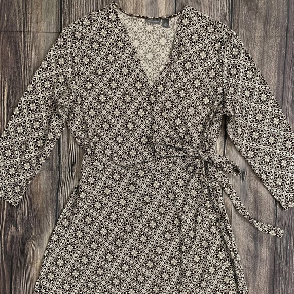 Apt 9 Brown Beige 3/4 Sleeve Wrap Dress XL - Picture 5 of 8